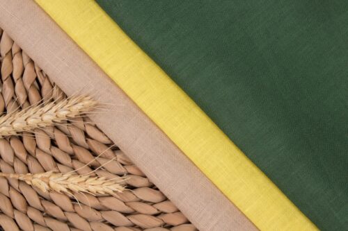 Wholesale 100% Pure Linen 125gsm Flax Textile Plain Dyed Fabric for Eco-Friendly Spring/Summer Clothing Bedding Curtains
